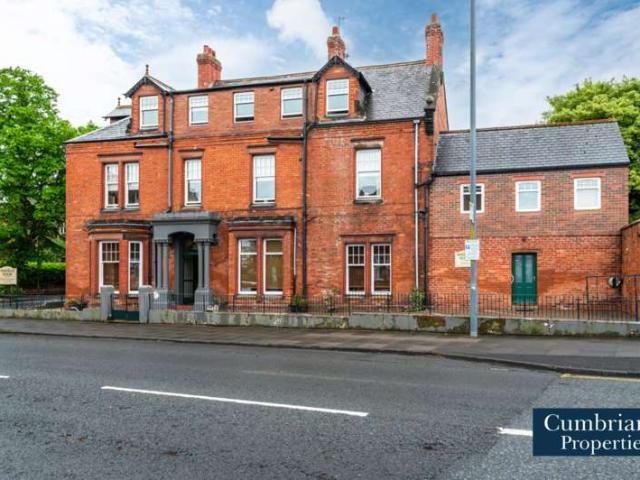 Townhouse for sale in Stanwix