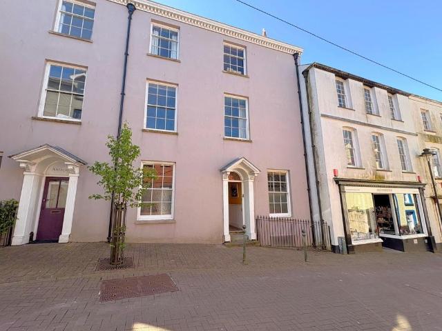 House for sale in Carmarthen, Wales