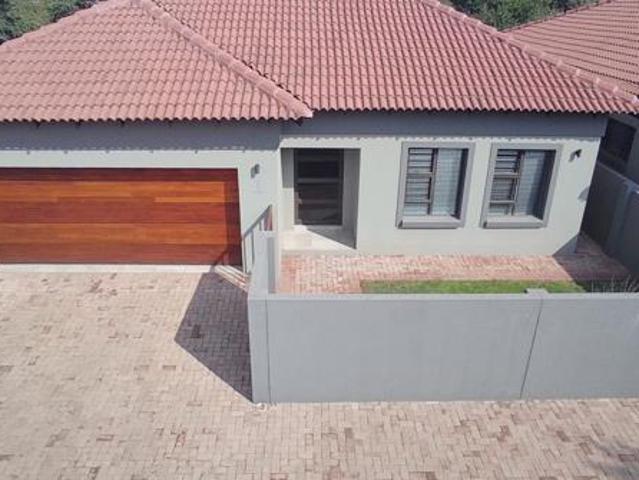 Townhouse for sale in Kgalagadi, Northern Cape