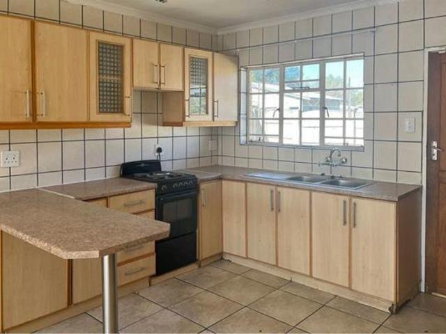 Townhouse for sale in Dr Kenneth Kaunda, North West