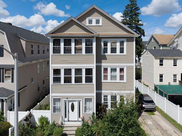 House for sale in Quinsigamond Village, Worcester