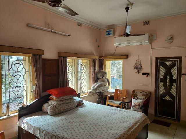 House for sale in Calcutta, West Bengal