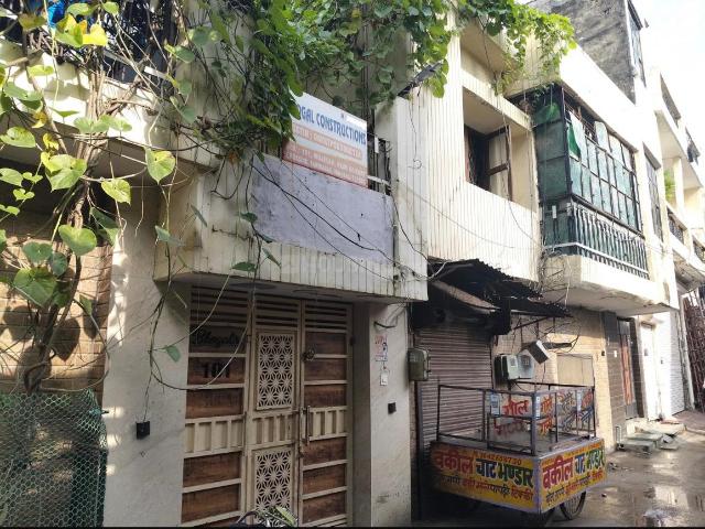 House for sale in Hariana