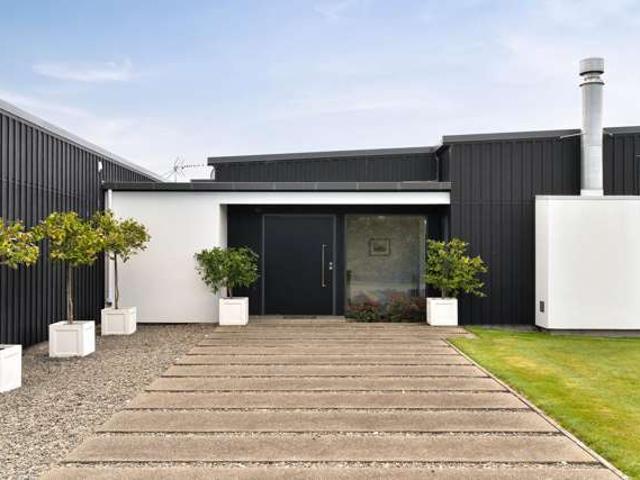 House for sale in Cape Palliser, Wellington