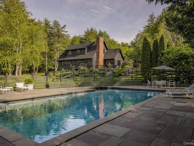 House for sale in Bearsville, New York