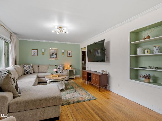 House for sale in Saratoga, New York
