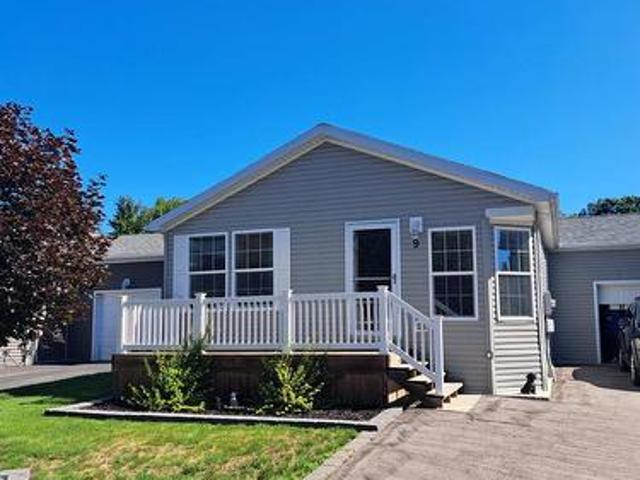 House for sale in Strathroy-caradoc, Ontario