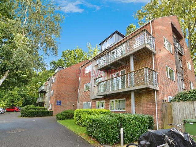 Apartment for rent in Helford, Hampshire