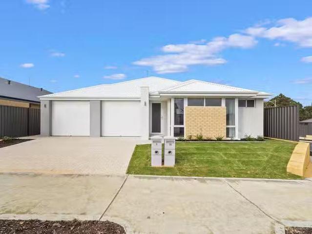 House for rent in Lakelands