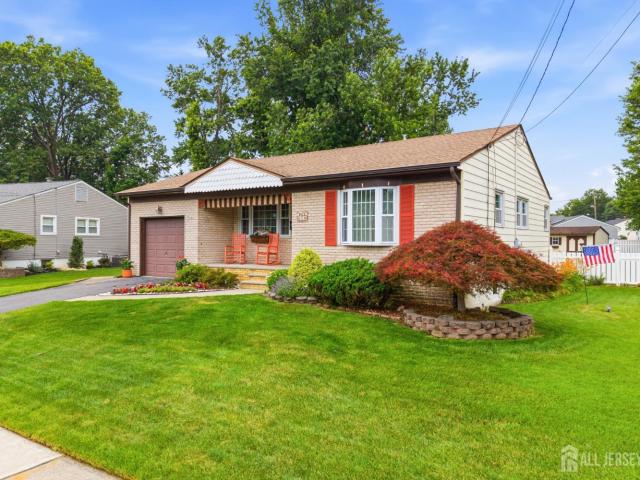House for sale in Edison, New Jersey