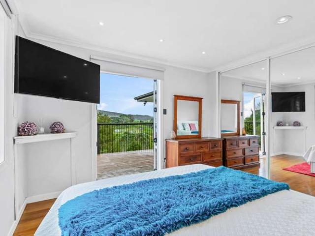 House for sale in Oratia