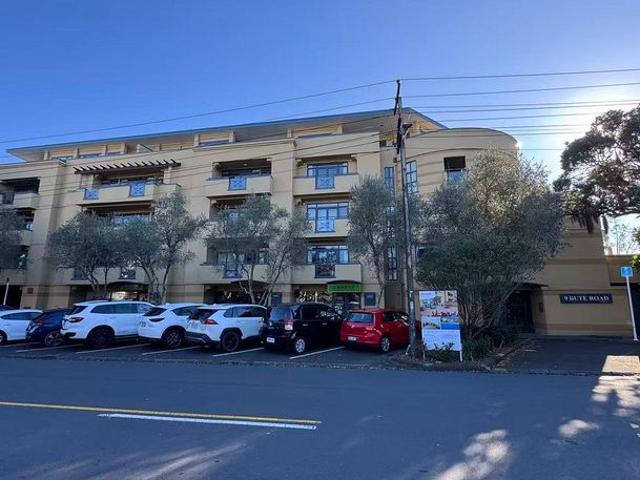 Apartment for rent in Whangaparaoa, Oroua County
