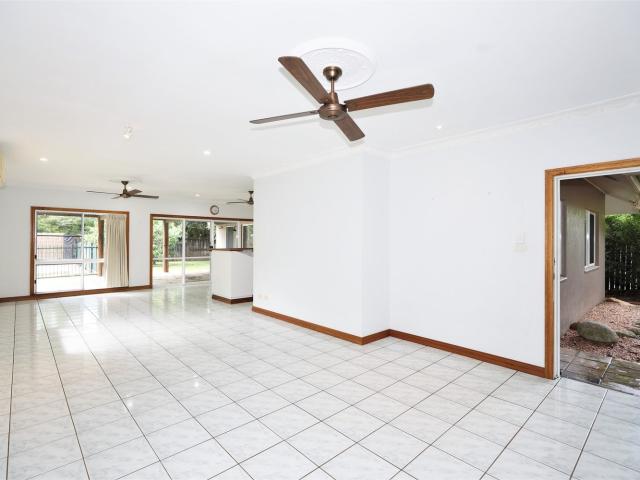 Apartment for rent in Edmonton, Queensland