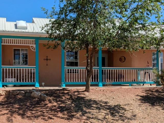 House for sale in Edgewood, New Mexico