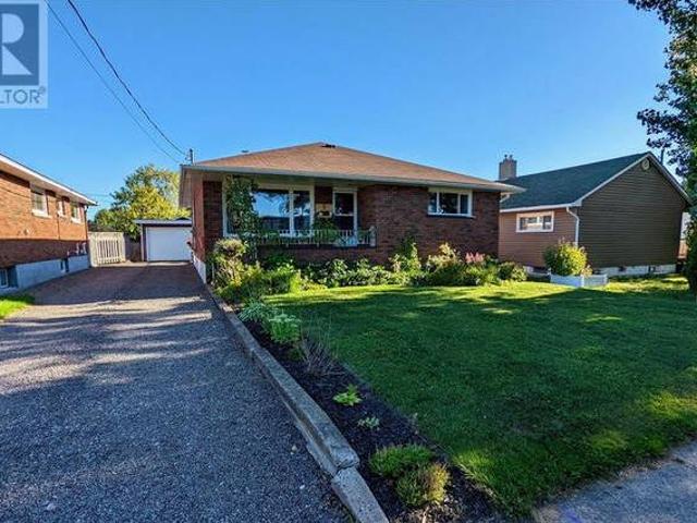 House for sale in Sault Sainte Marie, Ontario