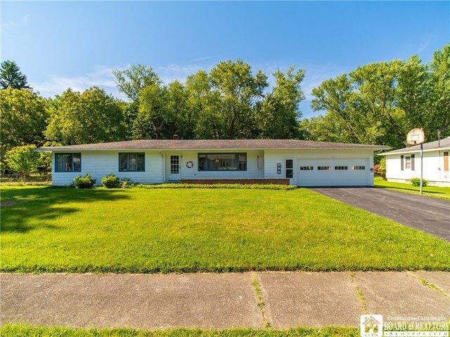 House for sale in Fredonia, New York
