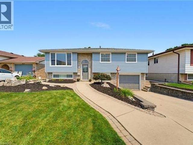 House for sale in Ancaster, Ontario