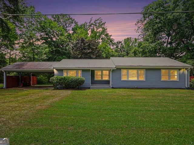 House for sale in Moreland, Georgia