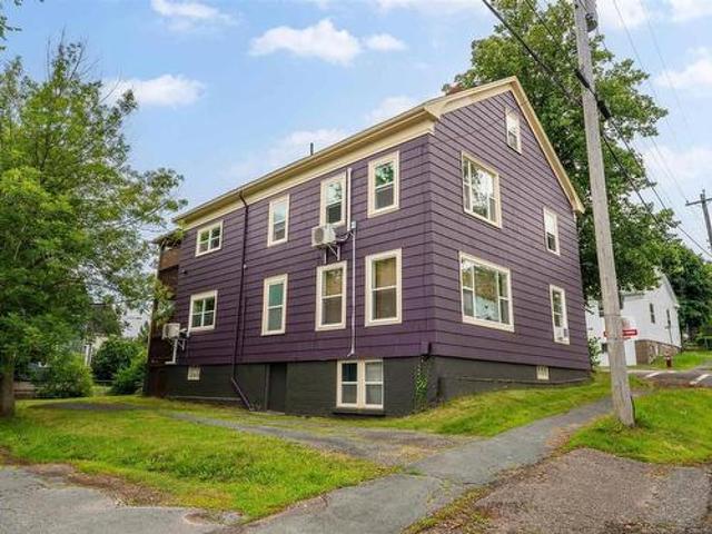 House for sale in North Dartmouth, Dartmouth