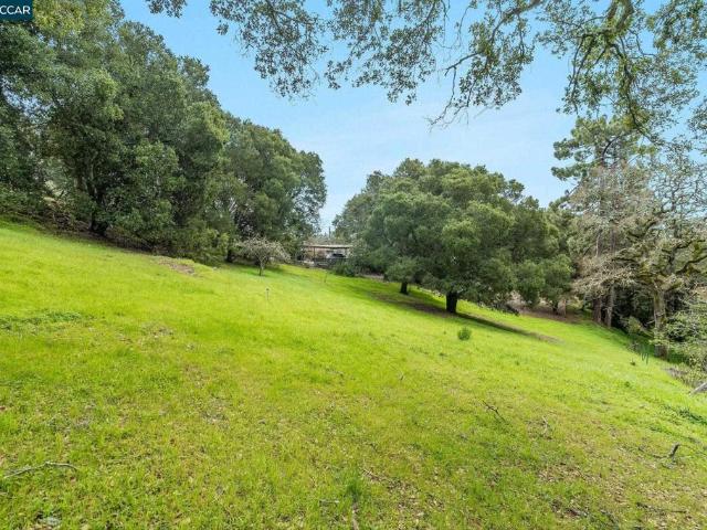 Land for sale in Orinda, California