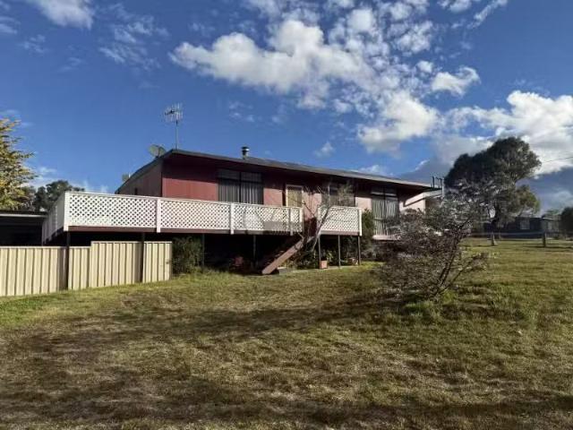 House for rent in Halls Creek, New South Wales