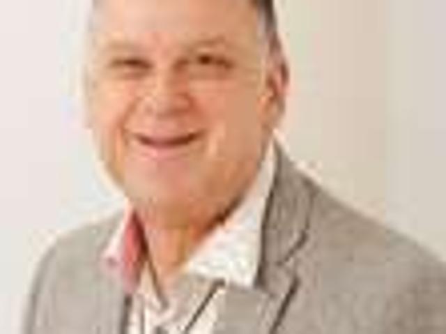 House for sale in Chaslands, Canterbury