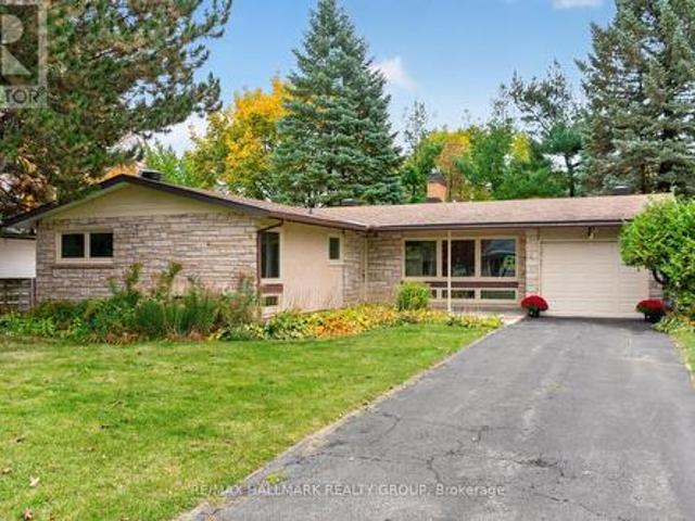 House for sale in Bay, Ottawa