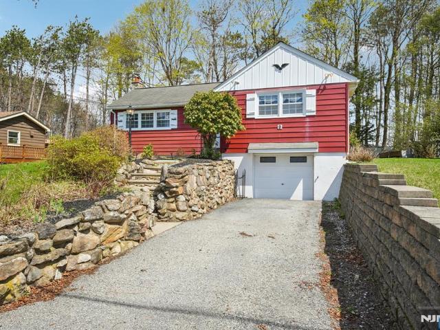House for sale in Stockholm, New Jersey