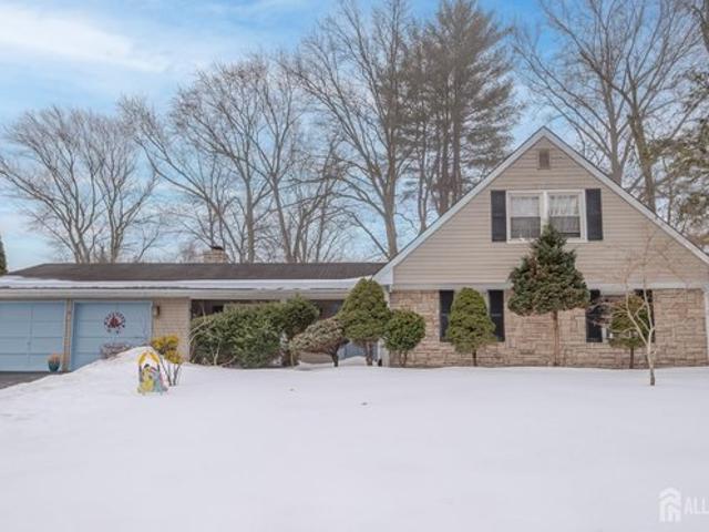 House for sale in Cliffwood, New Jersey