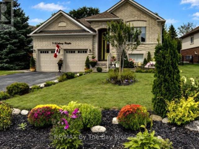 House for sale in Wasaga Beach, Central Ontario