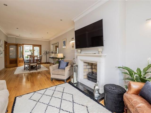 Detached House for sale in Malahide, North Tipperary