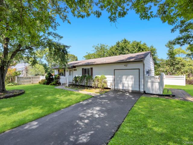 House for sale in Centereach, New York