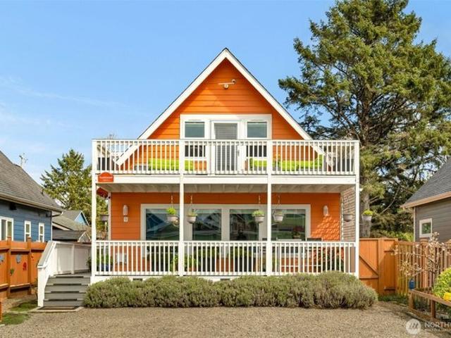 House for sale in Moclips, Washington