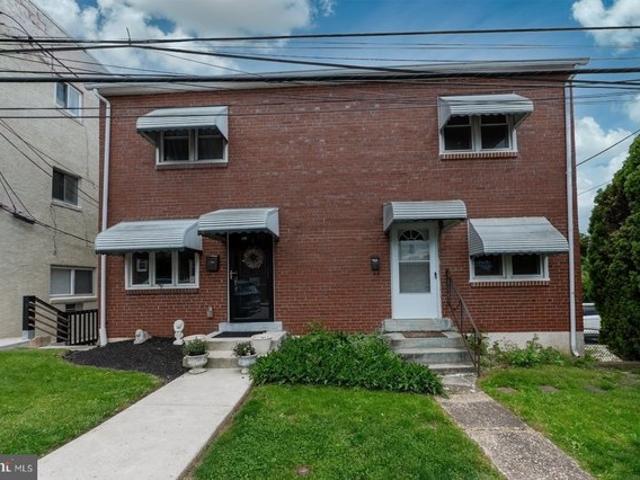 Townhouse for sale in Bridgeport, Pennsylvania