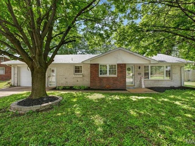 House for sale in Fairview Heights, Illinois