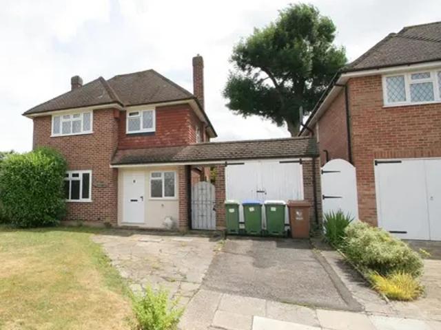 House for rent in Albany Park, Greater London