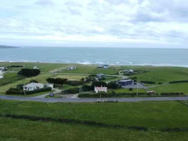 House for sale in Orepuki, Southland