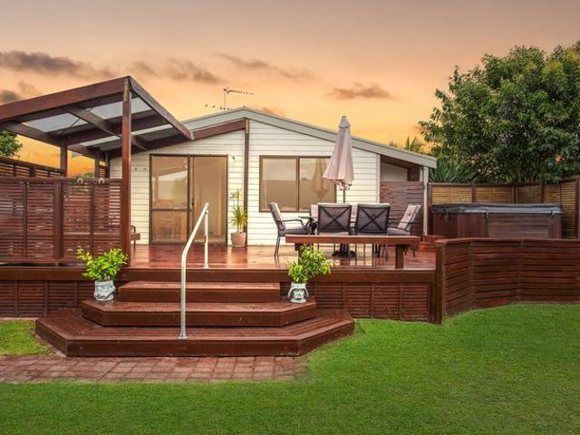 House for rent in Waiata Shores, Papakura