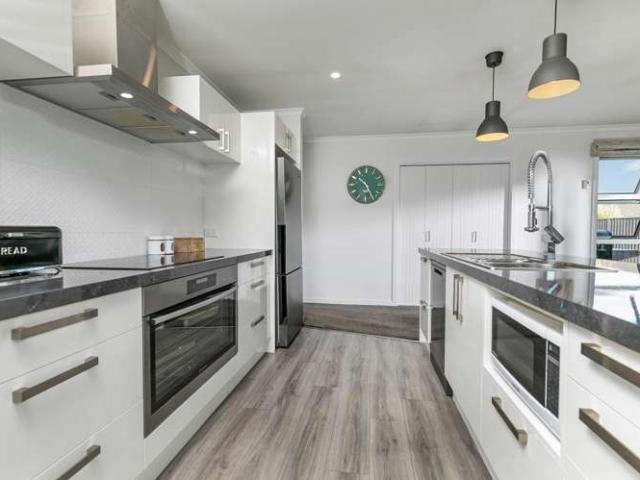 House for sale in Otakou