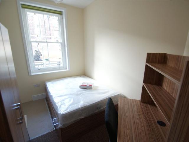 Studio for rent in City Centre, Feckenham