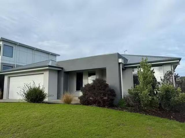 House for rent in San Remo, Victoria