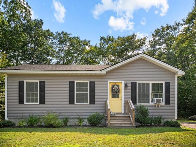 House for sale in Naples, Maine