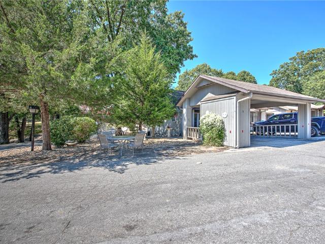 Townhouse for sale in Ark