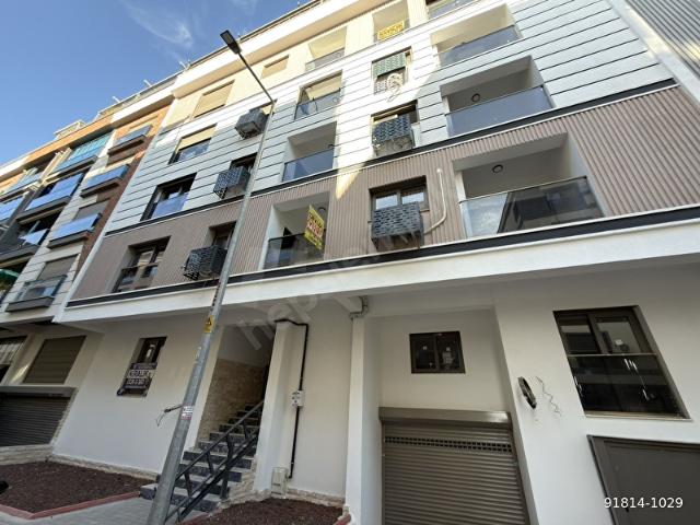 Karşiyaka, İzmir içerisinde satılık mülk