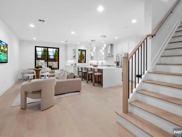 Townhouse for sale in Oradell, New Jersey
