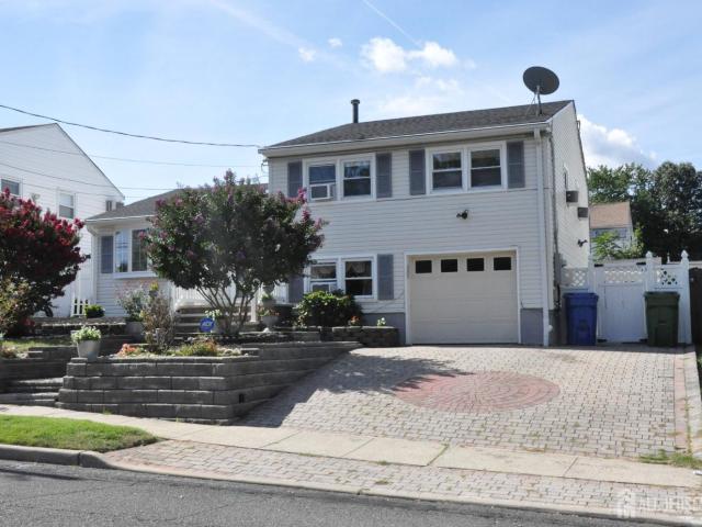 House for sale in Parlin, Sayreville