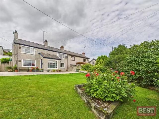 House for sale in Cloghoge