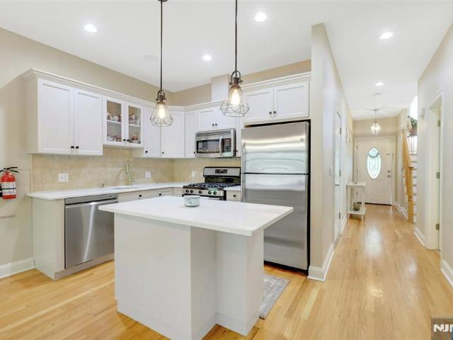 Townhouse for sale in Montvale, New Jersey