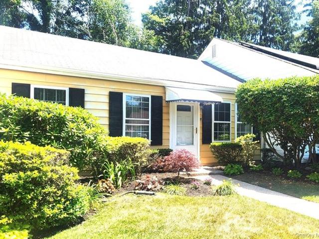 Condo for sale in Centereach, New York
