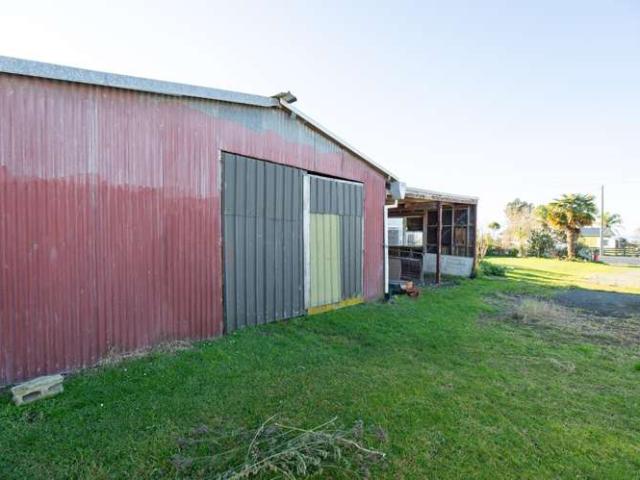 House for sale in Waitakaruru, Waikato